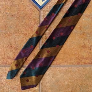 SOLD Men's Authentic Hugo Boss 100% Silk Neck Tie
